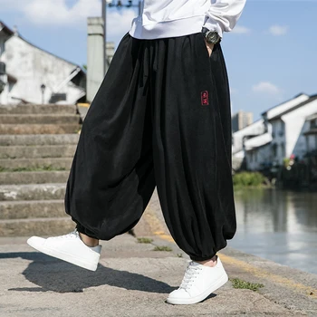 הסתיו והחורף עיבוי קטיפה רטרו הרמון מכנסיים של גברים אופנתי מזדמן פרוע גודל גדול Harajuku אופנה ג ' וגינג המכנסיים