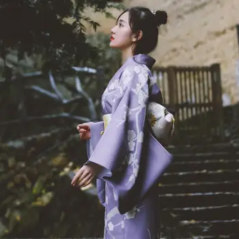 המסורתית יפן יאקאטה הנשים קימונו החלוק סגול הדפסי פרחים באביב קיץ שמלה ביצוע ללבוש בליל כל הקדושים תחפושות קוספליי