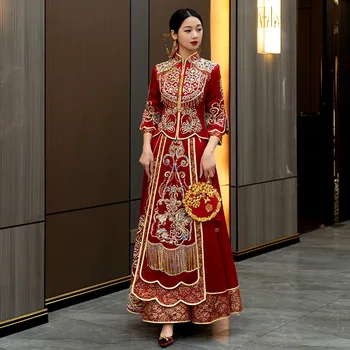 הכלה טאנג חליפת סאטן אדום צ ' יפאו בסגנון סיני מסורתי פייטים חרוזים ציציות שמלת החתונה מזרחי טוסט בגדים